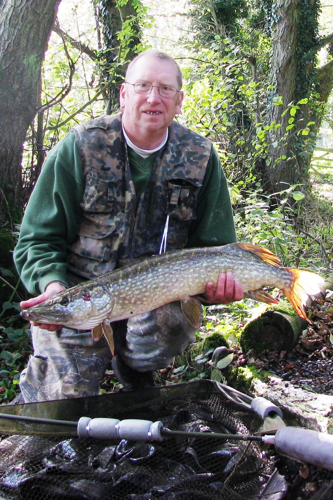 2017-10-27 Steve - 10lb 14oz Pike 01